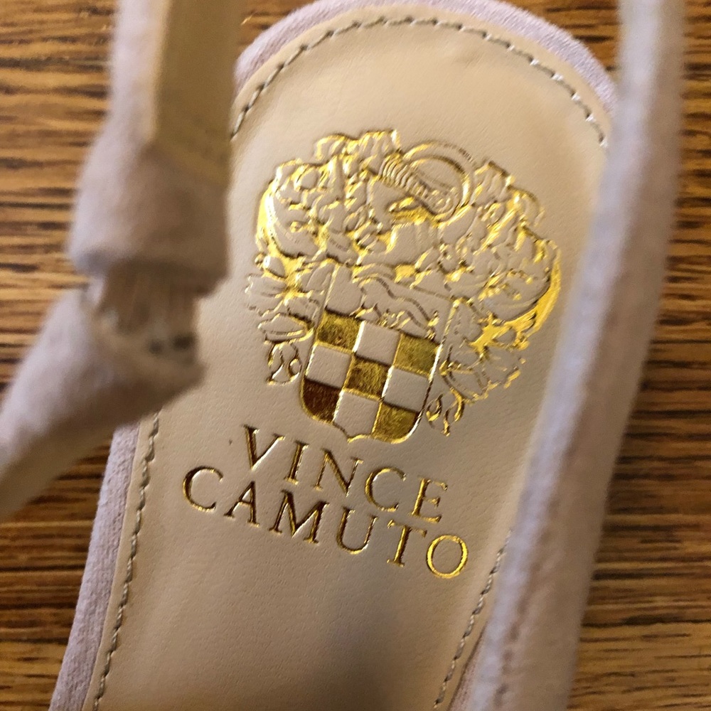 VINCE CAMUTO Beige Suede Jasenia Flats - Picture 4 of 6